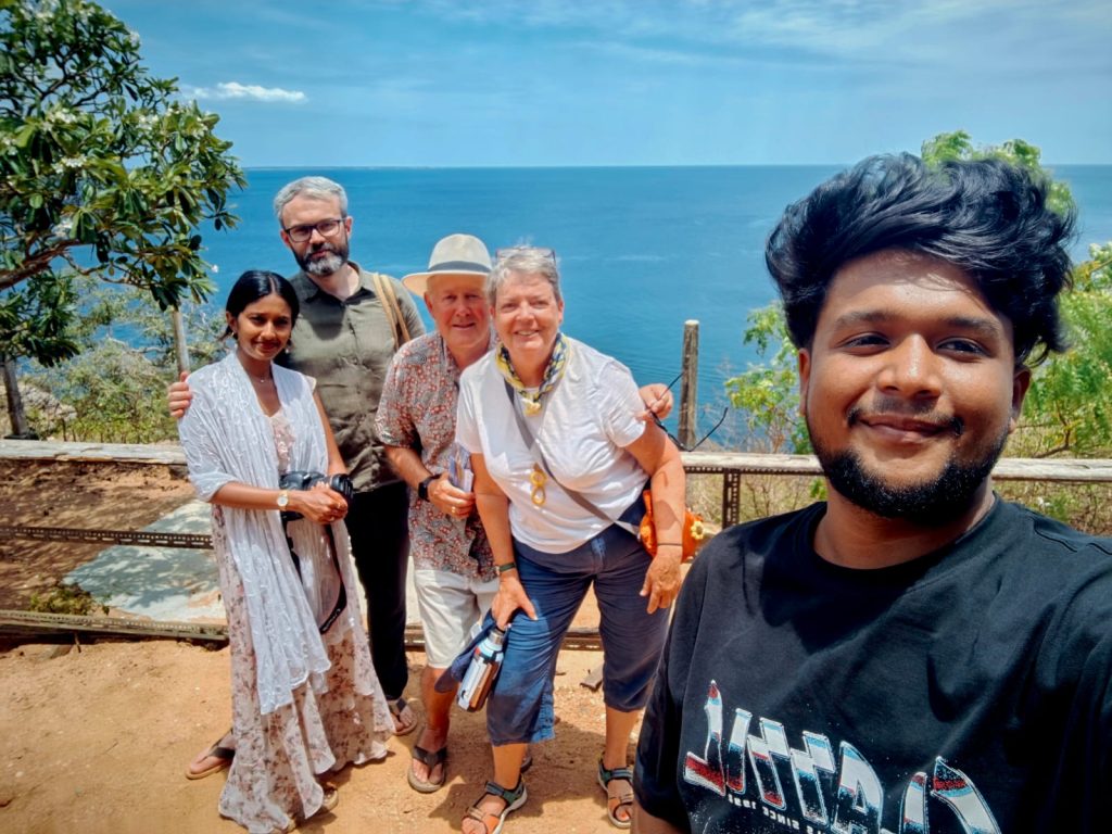 Travellers enjoying private tour moments in Sri Lanka with Olanka Tours