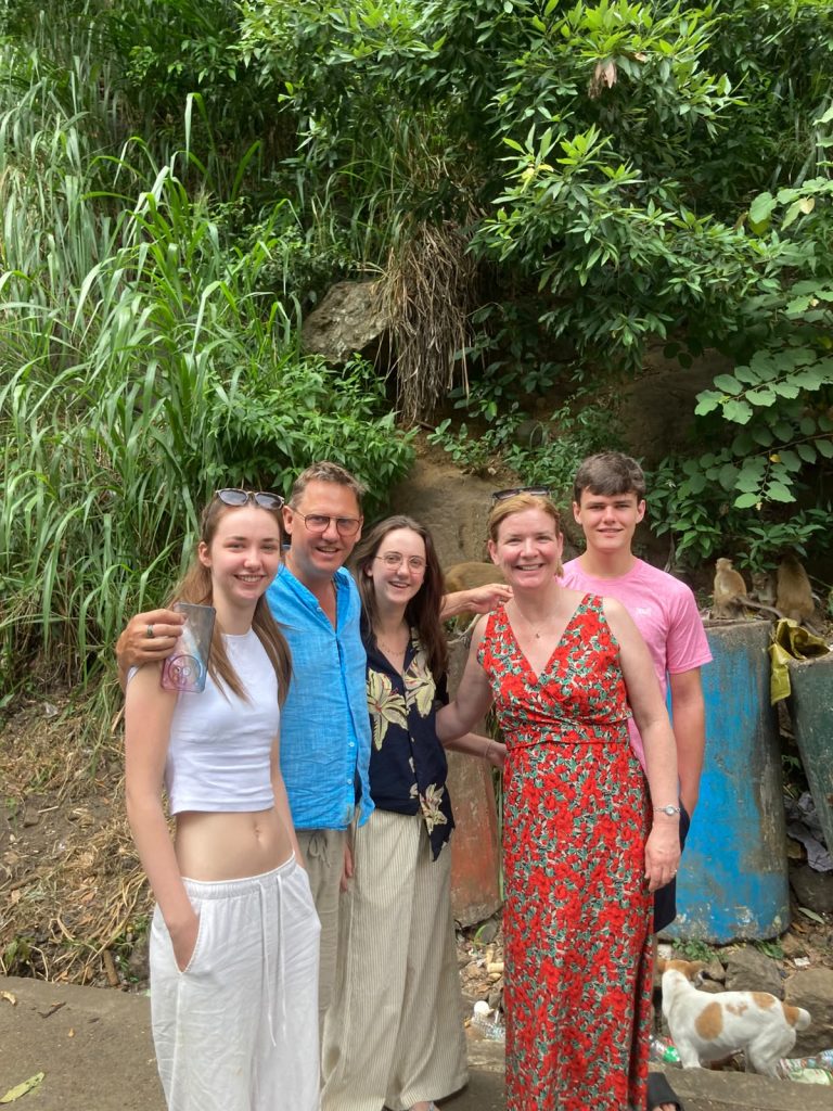 Island travel moments and sightseeing with Olanka Tours Sri Lanka