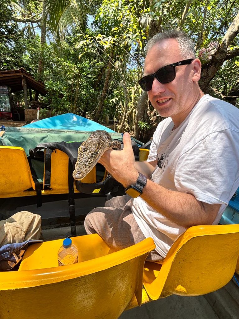 Island travel moments and sightseeing with Olanka Tours Sri Lanka