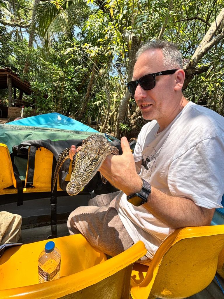 Guests exploring the natural beauty of Sri Lanka with Olanka Tours