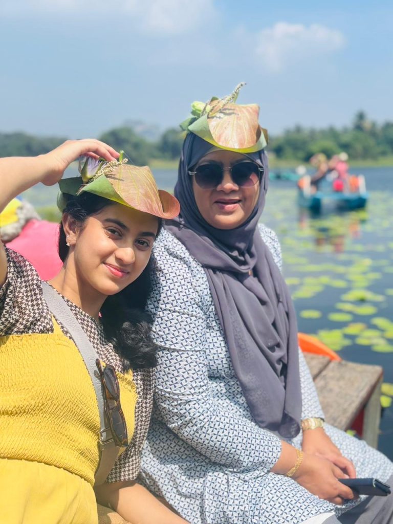 Happy travellers on a personalized Sri Lanka journey with Olanka Tours
