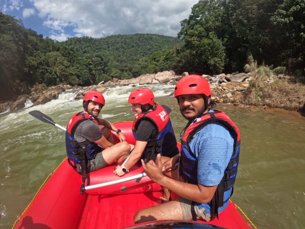 Private chauffeur tour experience in Sri Lanka - Olanka Tours