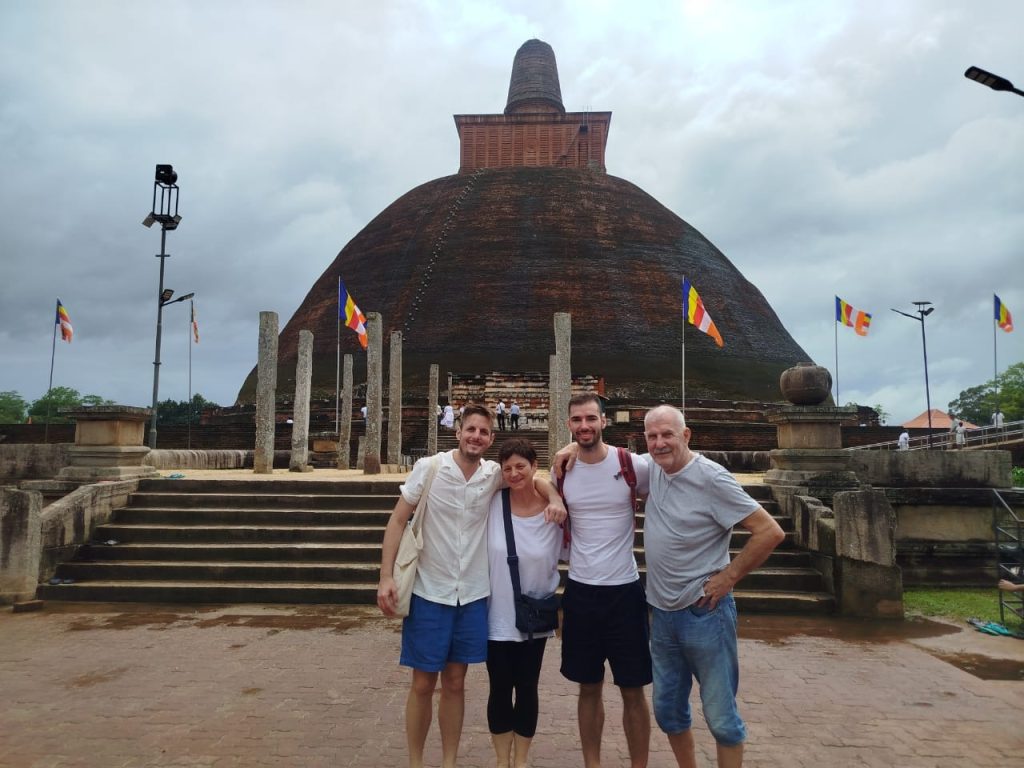 Happy travellers on a personalized Sri Lanka journey with Olanka Tours