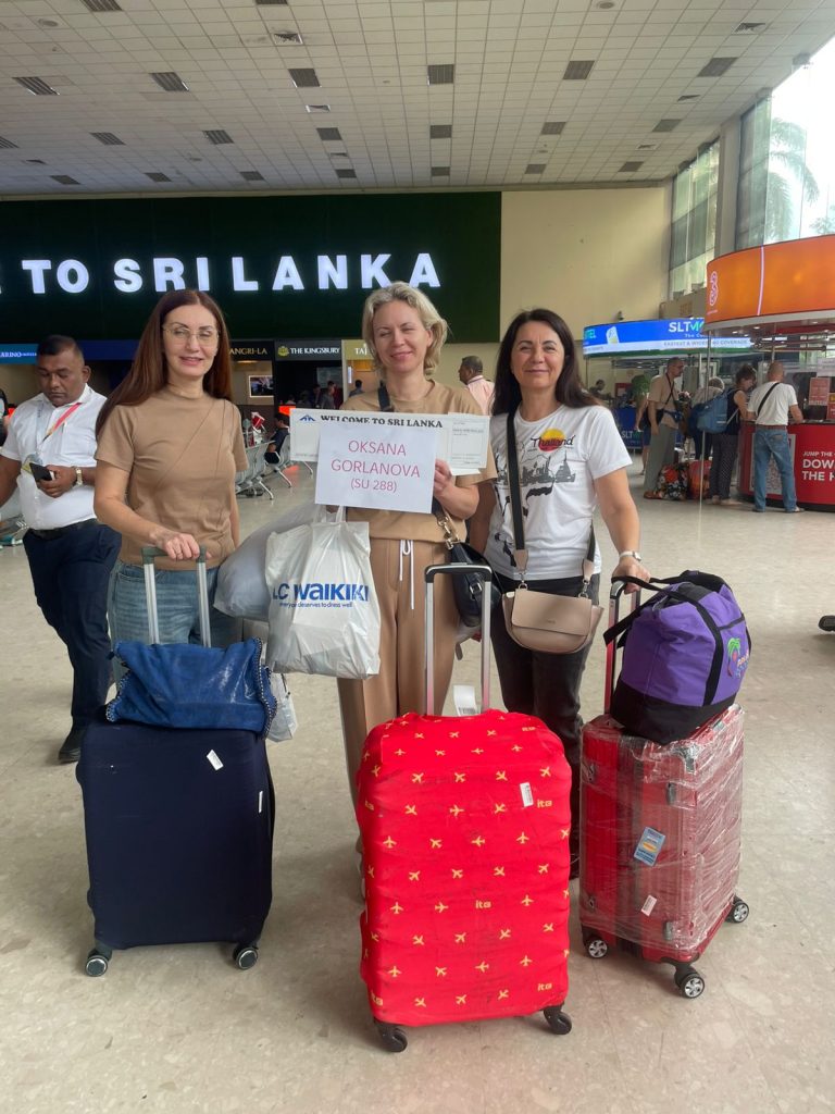Private chauffeur tour experience in Sri Lanka - Olanka Tours