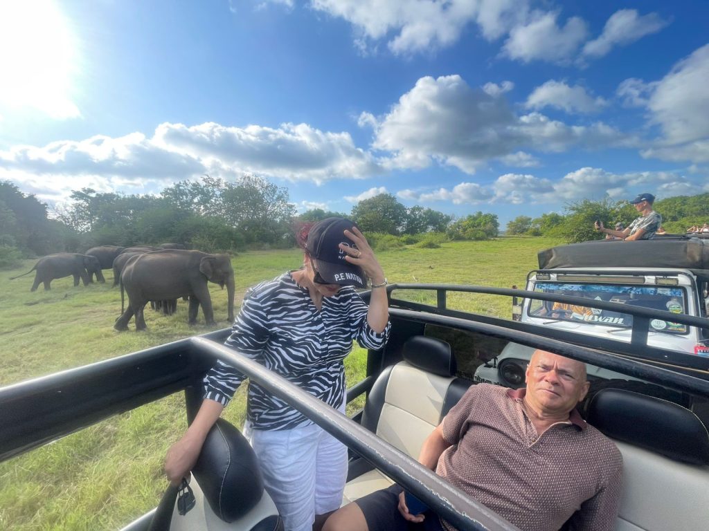 Island travel moments and sightseeing with Olanka Tours Sri Lanka